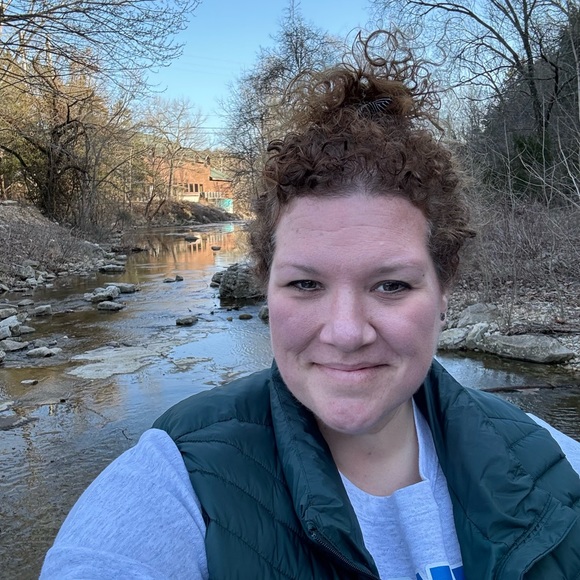 Meet your Posher, Whitney - Picture 1 of 1